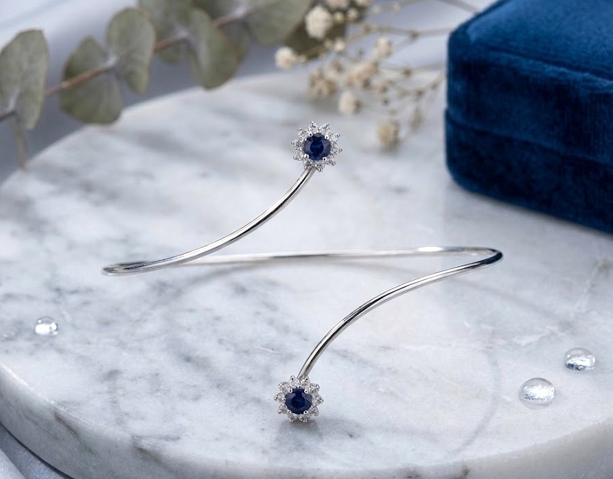Çift Uç Safir ve Pırlanta Bileklik 0.17 Ct – 8 Ayar Altın Çift Uç Safir ve Pırlanta Bileklik 0.17 Ct – 8 Ayar Altın