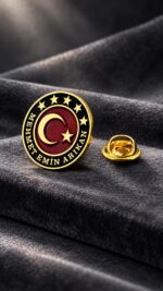 Ay Yıldız Kişiye Özel İsimli Yıldız Detaylı Yaka Rozeti